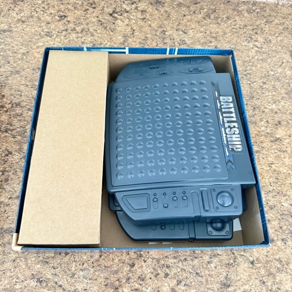 Hasbro NIB Battleship The Classic Naval Combat Game - Picture 3 of 4